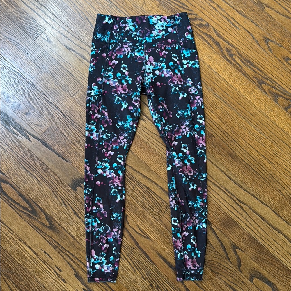 B6 Avia Women’s Small Multicolor Floral Leggings